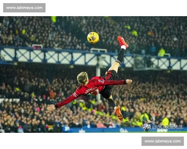 罗马诺:切尔西敲定加纳乔个人条款,转会费谈判进入关键阶段 罗马诺:切尔西敲定加纳乔个人条款,转会费谈判进入关键阶段