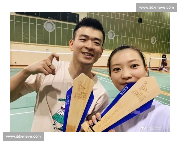 郑思维锐评新碳音:打感惊艳耐打出众,胜利底气足 郑思维锐评新碳音:打感惊艳耐打出众,胜利底气足